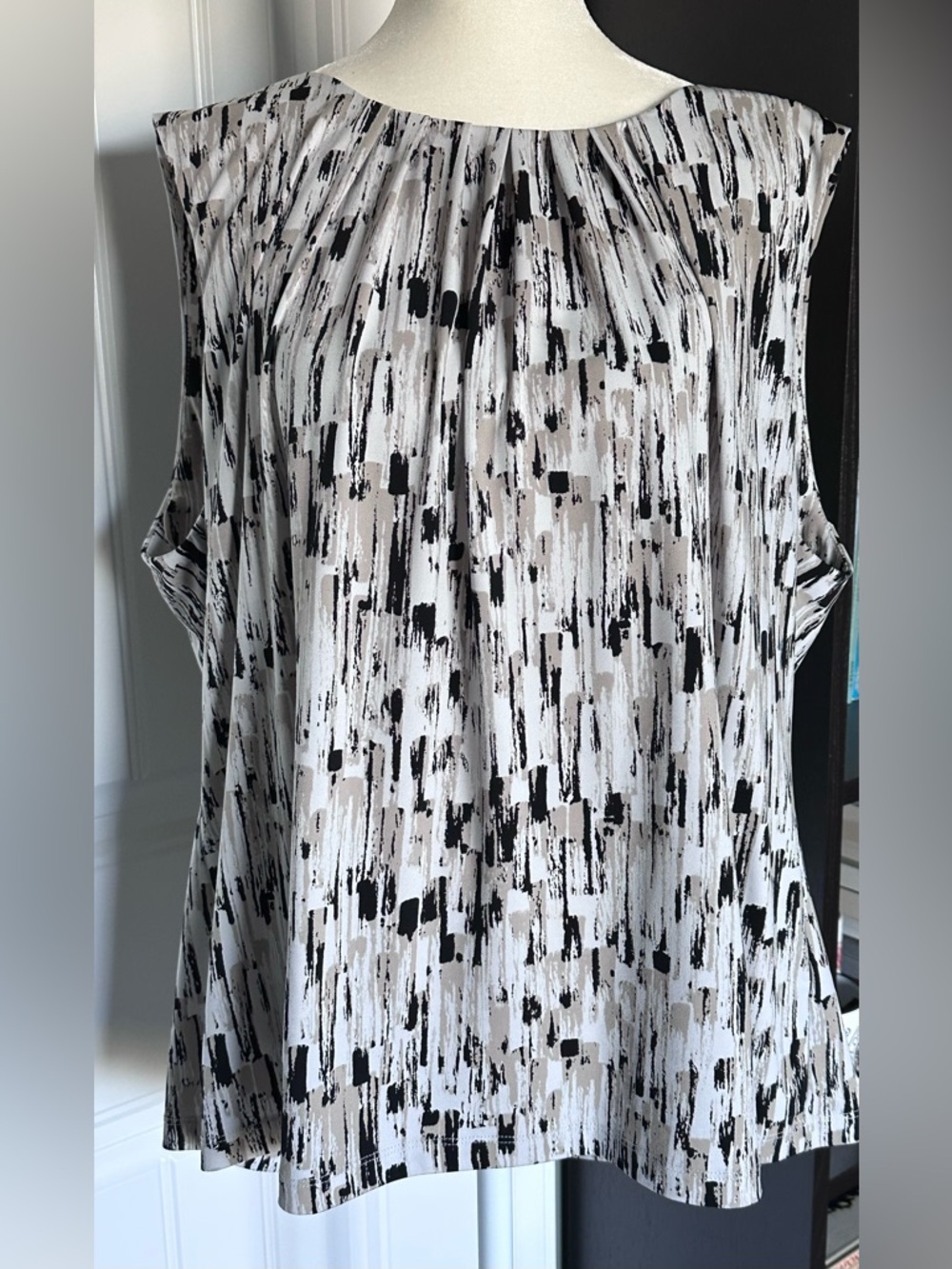 Calvin Klein Sleeveless Blouse XL Plus Size Abstract Print Top